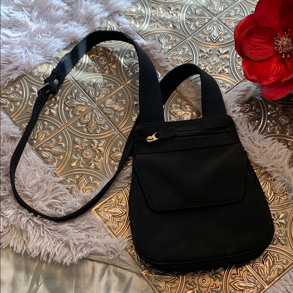 🌹Vintage TRAVELSMITH • Black Vinyl Cross - Body Bag •